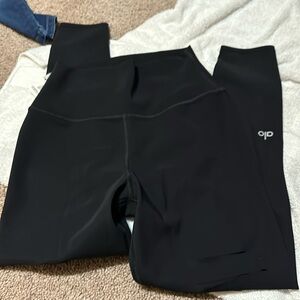Alo size small leggings like new